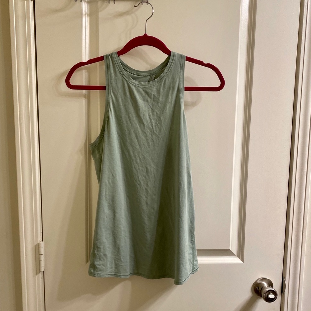 Lululemon all tied up tank size 4